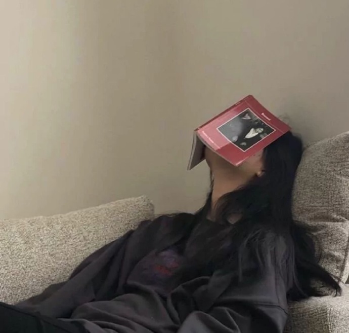 伤感孤独悲伤女生微信头像