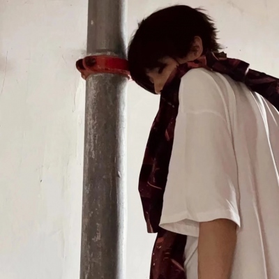 帅气高冷男生微信头像