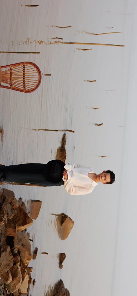 心目中最靓的仔易烊千玺微信头像