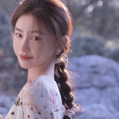 唯美清秀的女生高颜值微信头像